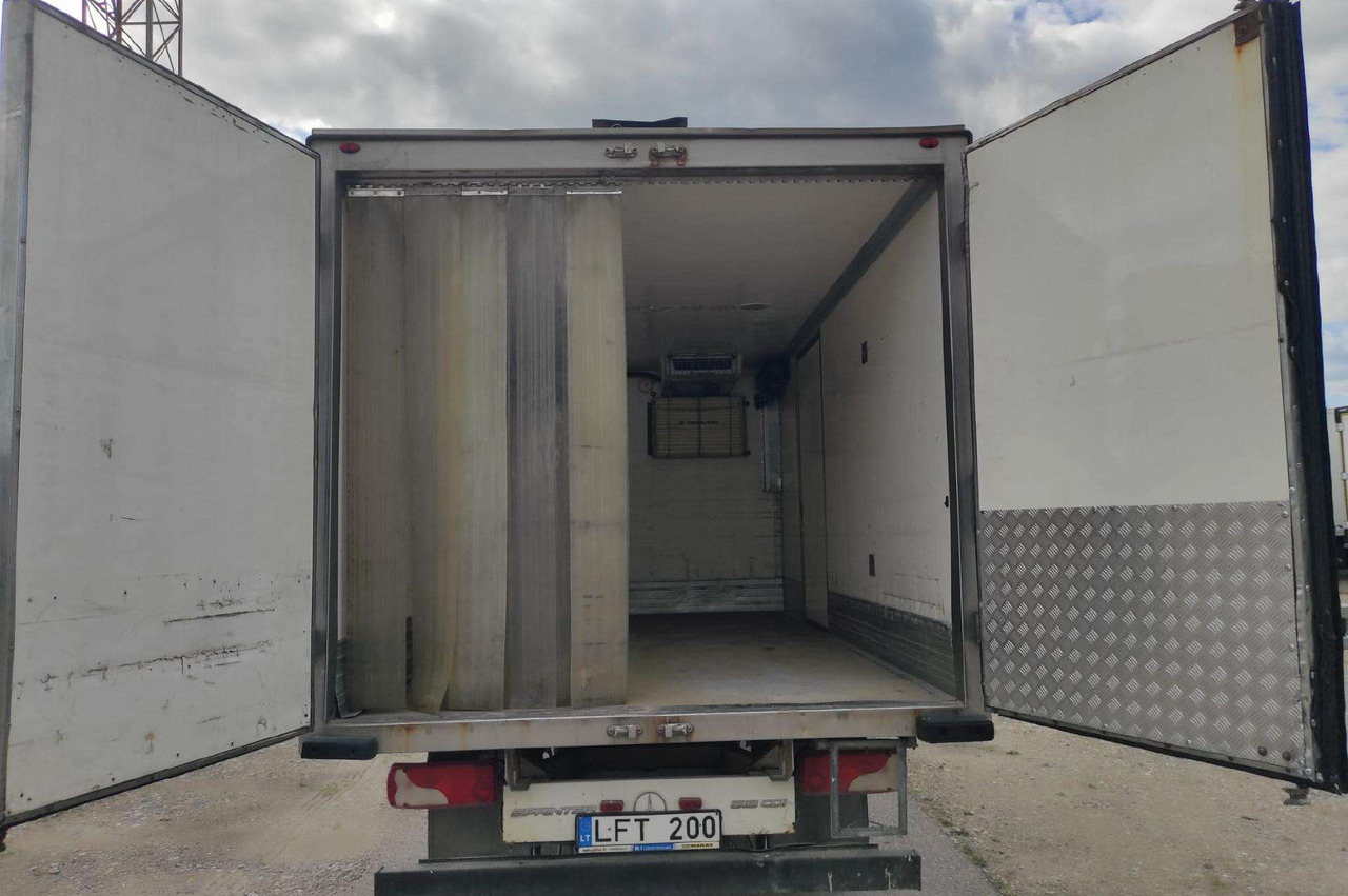 Mercedes-Benz Sprinter - Цельнометаллический фургон: фото 5 Mercedes-Benz Sprinter - Цельнометаллический фургон: фото 5