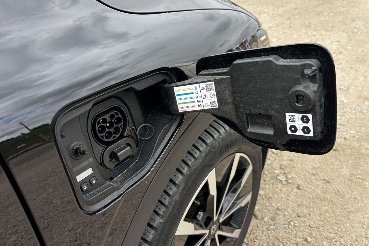 Хэтчбек Renault Megane E-Tech: фото 9