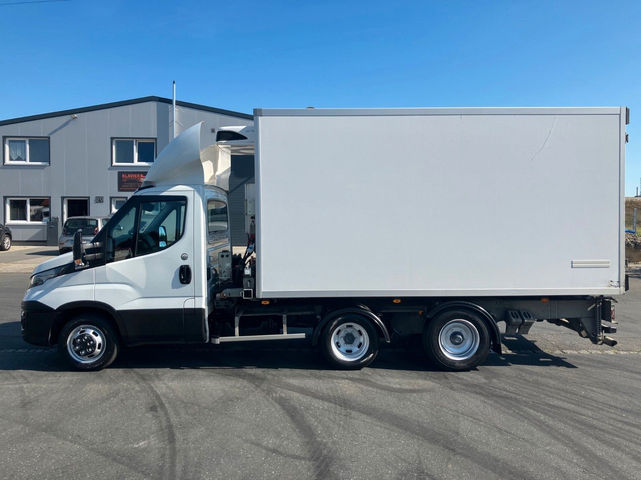 Малотоннажный рефрижератор Iveco Daily 35C18 MAXICARGO Kühlkoffer/CARRIER/AC/EU6 Iveco Daily 35C18 MAXICARGO Kühlkoffer/CARRIER/AC/EU6: фото 9
