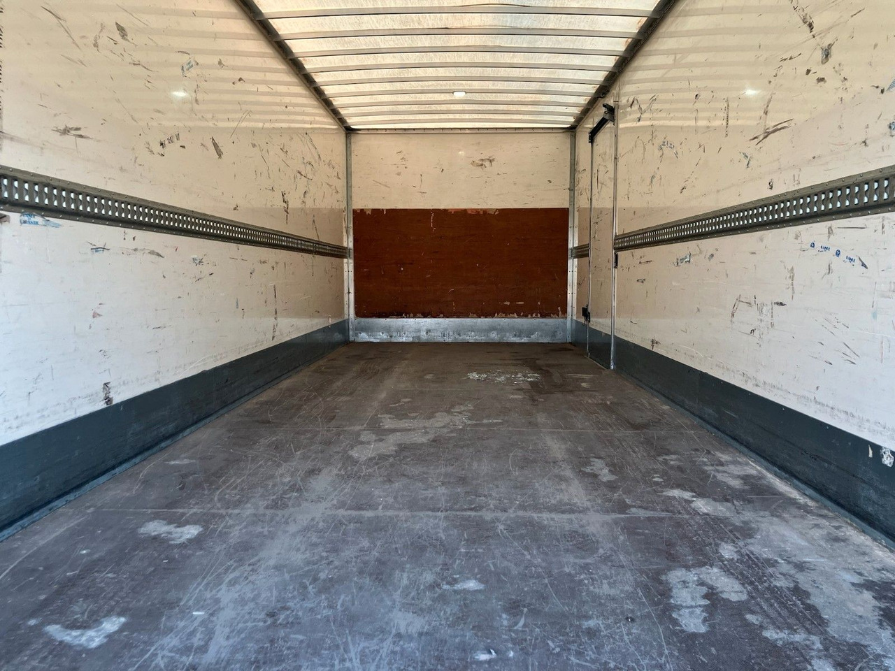 Грузовик с закрытым кузовом MAN TGL 12.220 4x2 BL Koffer/LBW/DHOLLANDIA/AC/EU6 MAN TGL 12.220 4x2 BL Koffer/LBW/DHOLLANDIA/AC/EU6: фото 6