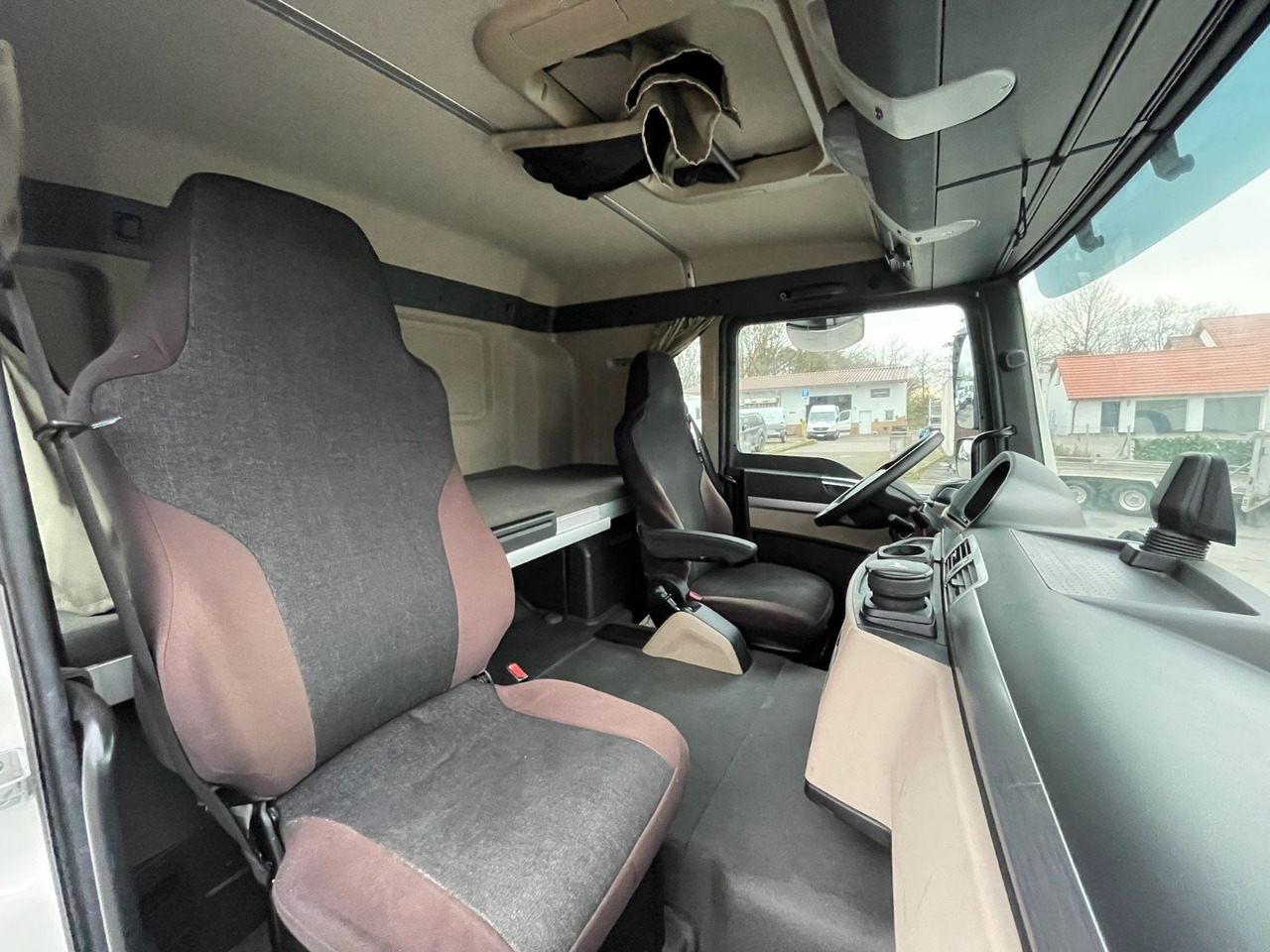 Малотоннажный фургон MAN TGL 8.190 4x2 BL Koffer/LBW/PALFINGER/AC/EU6d: фото 18 Малотоннажный фургон MAN TGL 8.190 4x2 BL Koffer/LBW/PALFINGER/AC/EU6d: фото 18