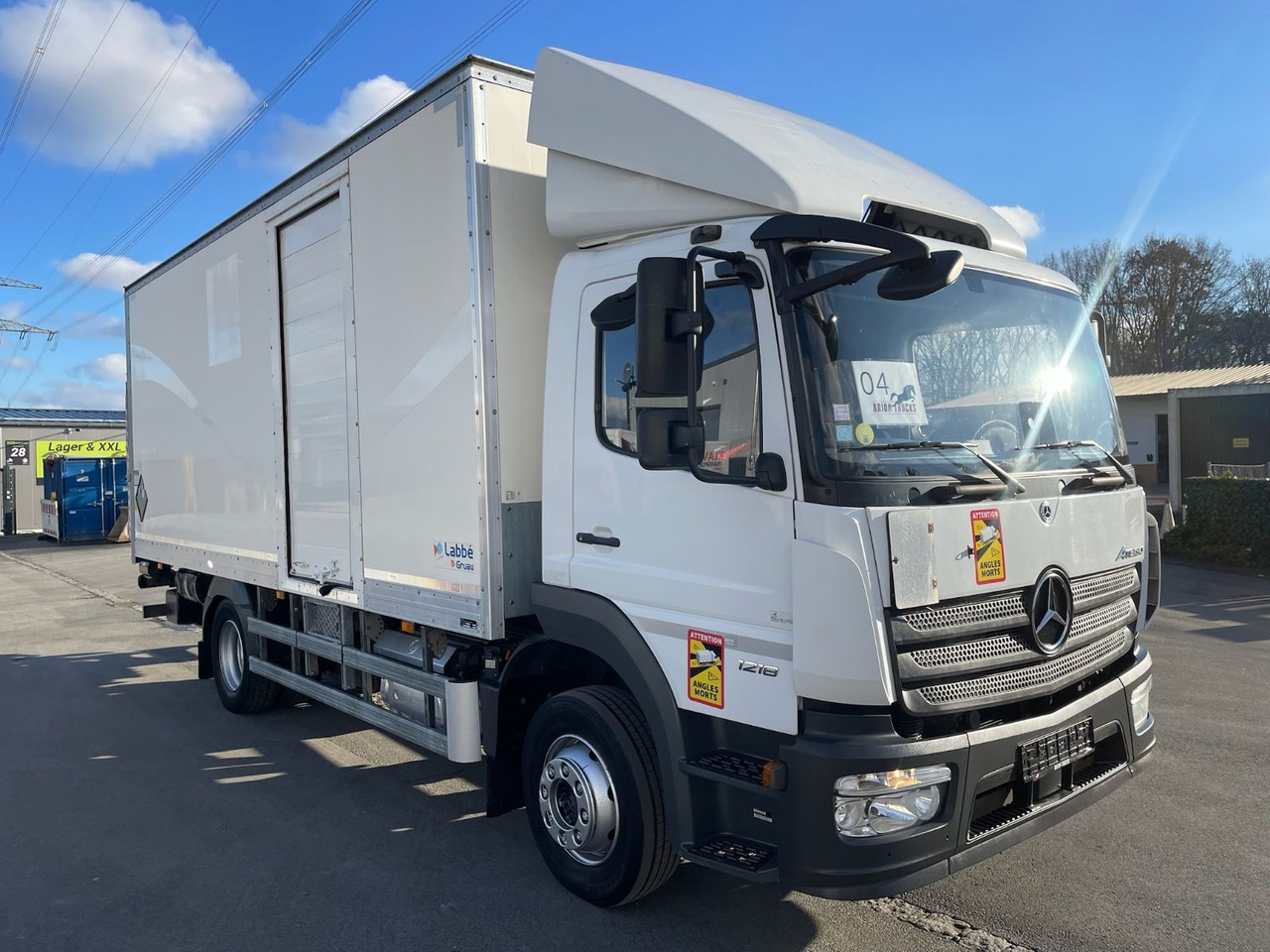 Mercedes-Benz Atego 1218 4x2 Koffer/FULL-ADR/EXIII/LBW/AC/EU6d - Грузовик с закрытым кузовом: фото 1 Mercedes-Benz Atego 1218 4x2 Koffer/FULL-ADR/EXIII/LBW/AC/EU6d - Грузовик с закрытым кузовом: фото 1