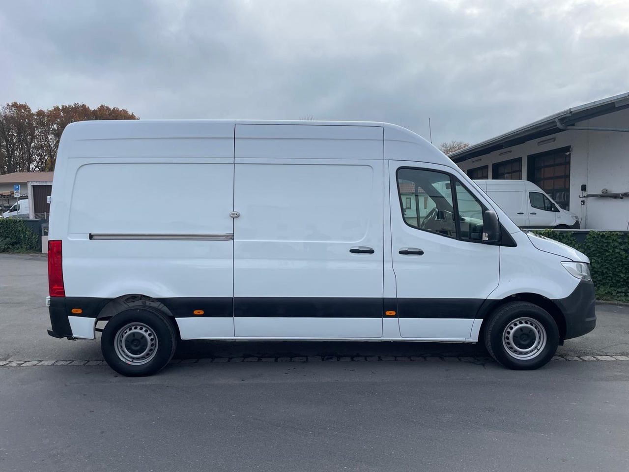 Цельнометаллический фургон, Электрический фургон Mercedes-Benz eSprinter L2H2 Kastenwagen/47KW/AC/Kamera: фото 9