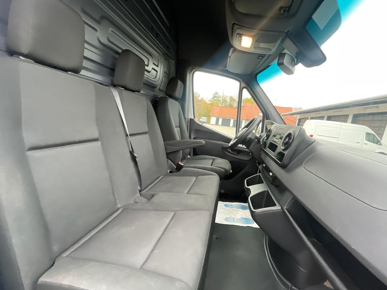 Цельнометаллический фургон, Электрический фургон Mercedes-Benz eSprinter L2H2 Kastenwagen/47KW/AC/Kamera: фото 15 Цельнометаллический фургон, Электрический фургон Mercedes-Benz eSprinter L2H2 Kastenwagen/47KW/AC/Kamera: фото 15