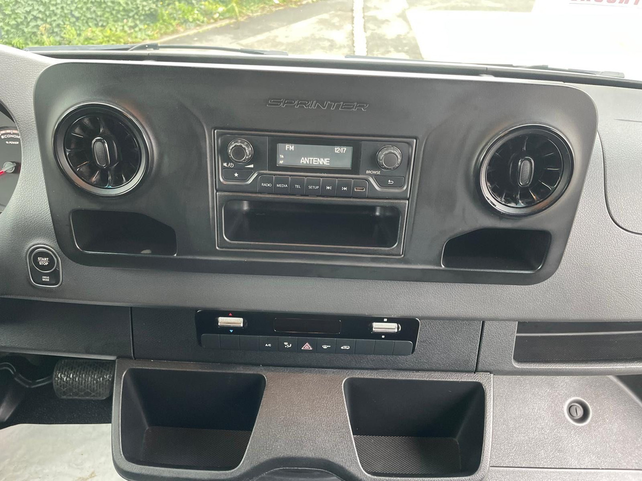 Цельнометаллический фургон, Электрический фургон Mercedes-Benz eSprinter L2H2 Kastenwagen/47KW/AC/Kamera: фото 14 Цельнометаллический фургон, Электрический фургон Mercedes-Benz eSprinter L2H2 Kastenwagen/47KW/AC/Kamera: фото 14