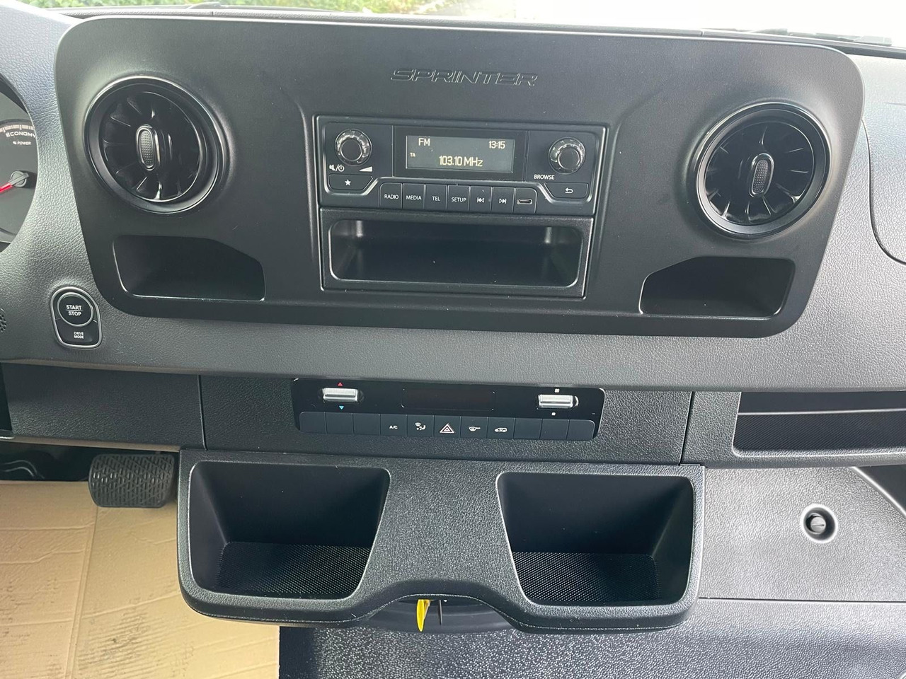 Цельнометаллический фургон, Электрический фургон Mercedes-Benz eSprinter L2H2 Kastenwagen/47KW/AC/Kamera: фото 16