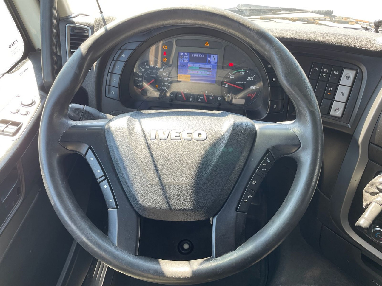 Тягач Iveco Stralis Hi-Way 400 NP 4x2BL/CNG/Retarder/ACC/EU6: фото 12