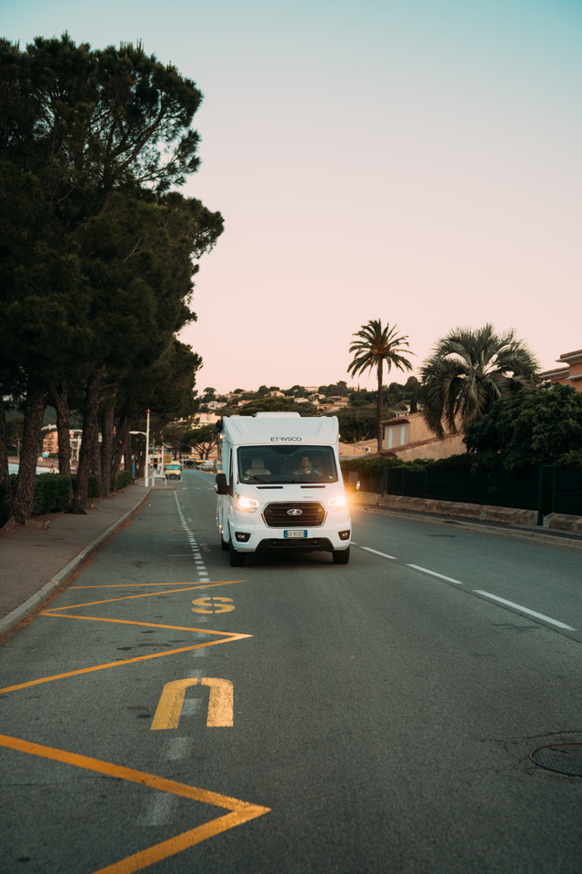 ETRUSCO Etrusco V 6.8 SCF - Дом на колесах: фото 3 ETRUSCO Etrusco V 6.8 SCF - Дом на колесах: фото 3