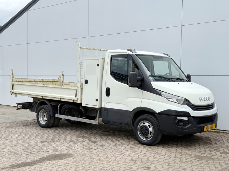 Iveco Daily 35C12 2.3 Kipper Dubbellucht 3.5t Trekhaak Airco Cruise Control Lucht geveerde stoel - Малотоннажный самосвал: фото 5 Iveco Daily 35C12 2.3 Kipper Dubbellucht 3.5t Trekhaak Airco Cruise Control Lucht geveerde stoel - Малотоннажный самосвал: фото 5