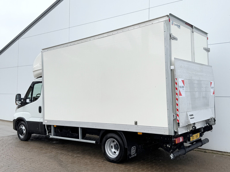 Iveco Daily 35C16 3.0L Laadklep Dubbellucht Climate Control Cruise Control Meubelbak Bakwagen Koffer - Малотоннажный фургон: фото 2 Iveco Daily 35C16 3.0L Laadklep Dubbellucht Climate Control Cruise Control Meubelbak Bakwagen Koffer - Малотоннажный фургон: фото 2