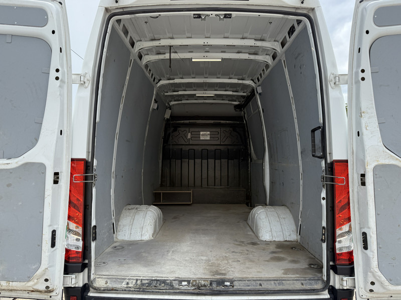 Легковой фургон Iveco Daily 35C18 3.0 L2H2 Airco Cruise Control 3,5 Tons Trekhaak 5-26 APK Lucht geveerde stoel: фото 11