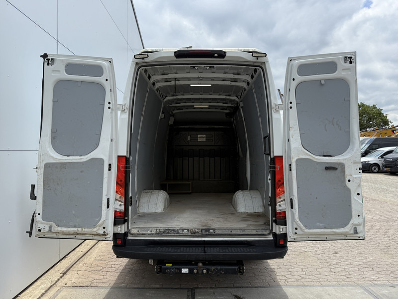 Легковой фургон Iveco Daily 35C18 3.0 L2H2 Airco Cruise Control 3,5 Tons Trekhaak 5-26 APK Lucht geveerde stoel: фото 10