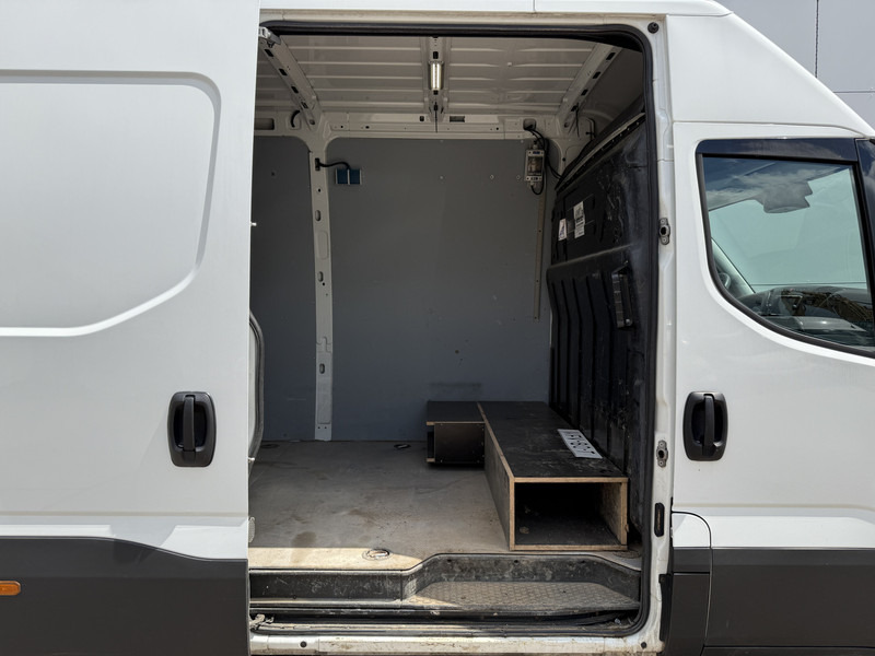 Легковой фургон Iveco Daily 35C18 3.0 L2H2 Airco Cruise Control 3,5 Tons Trekhaak 5-26 APK Lucht geveerde stoel: фото 9