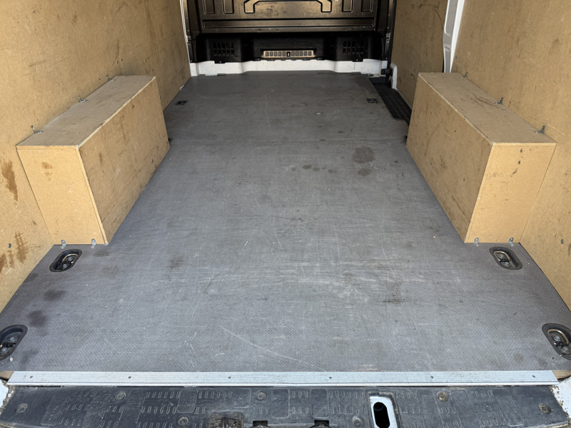 Цельнометаллический фургон MAN TGE 3.140 2.0 TDI Automaat L3H3 Airco Cruise Control Apple Carplay Camera Parkeersensoren voor achter: фото 12