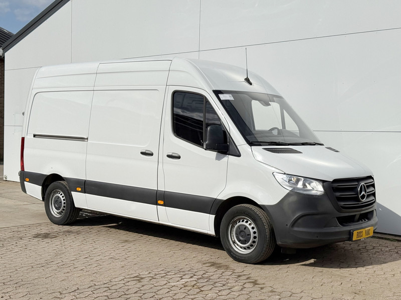 Mercedes-Benz Sprinter 315 1.9 CDI L2H2 Climate Control Cruise Control Carplay Camera Parkeersensoren voor achter - Цельнометаллический фургон: фото 4 Mercedes-Benz Sprinter 315 1.9 CDI L2H2 Climate Control Cruise Control Carplay Camera Parkeersensoren voor achter - Цельнометаллический фургон: фото 4