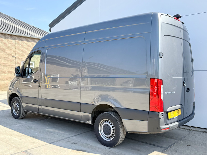 Mercedes-Benz Sprinter 319 1.9 CDI Automaat L2H2 Airco Cruise Control Lane Assist Camera Carplay Dodehoek waarschuwing Parkeersensoren voor achter - Цельнометаллический фургон: фото 2 Mercedes-Benz Sprinter 319 1.9 CDI Automaat L2H2 Airco Cruise Control Lane Assist Camera Carplay Dodehoek waarschuwing Parkeersensoren voor achter - Цельнометаллический фургон: фото 2