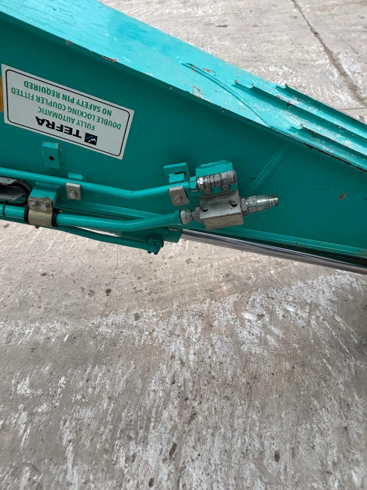 Гусеничный экскаватор Kobelco SK210HLC-10 Hybrid: фото 10 Гусеничный экскаватор Kobelco SK210HLC-10 Hybrid: фото 10