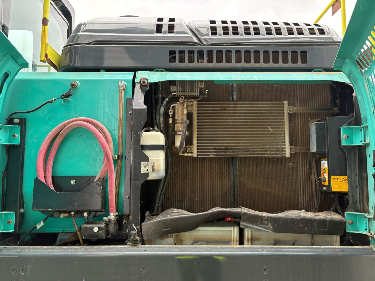 Гусеничный экскаватор Kobelco SK300LC-10E: фото 20