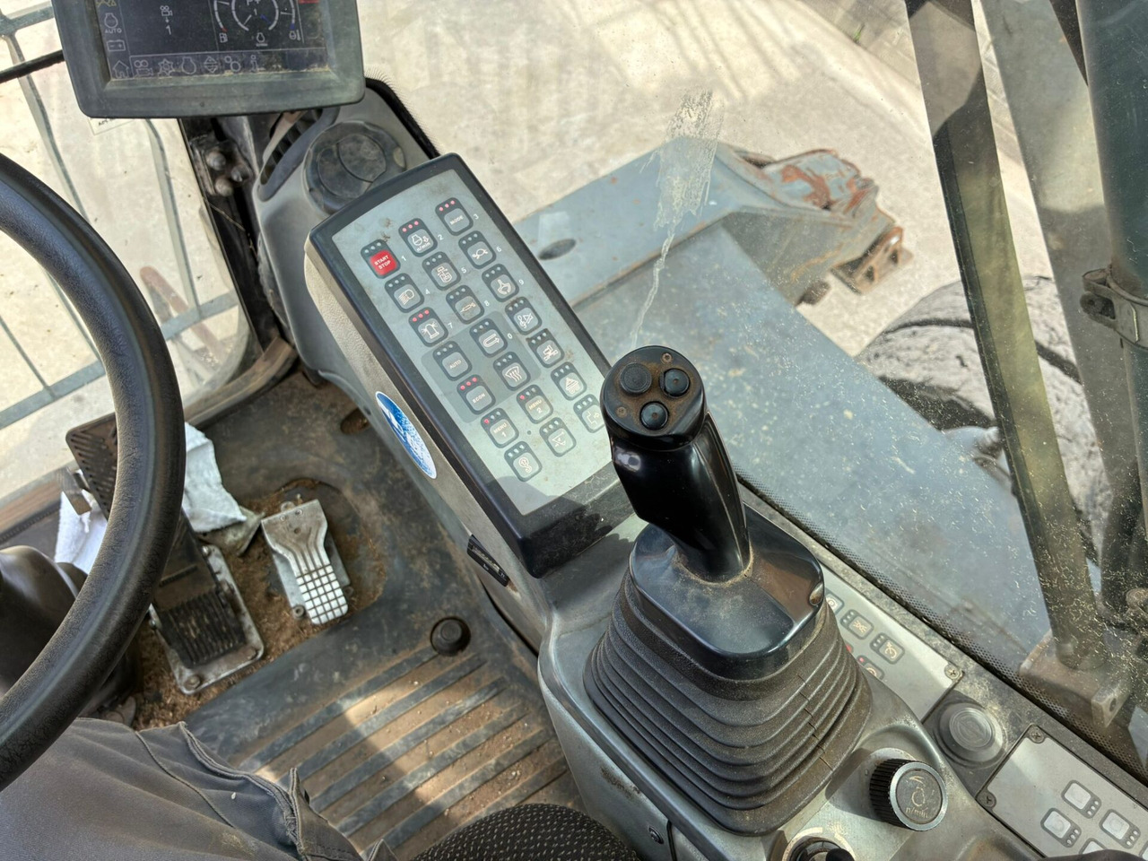 Перегружатель Liebherr LH40M: фото 24