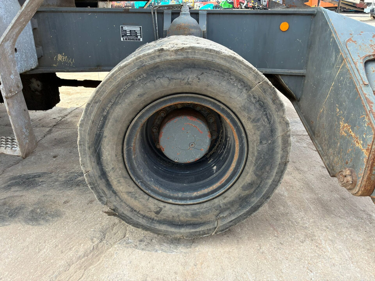 Перегружатель Liebherr LH40M: фото 35