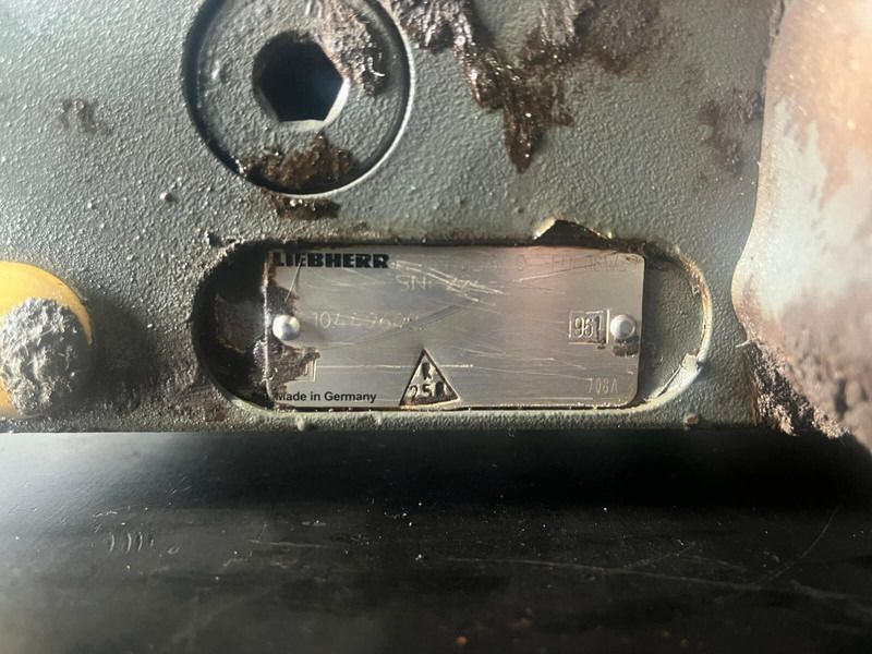 Liebherr A904C Li / A904C Li EDC - Гидравлика: фото 2 Liebherr A904C Li / A904C Li EDC - Гидравлика: фото 2