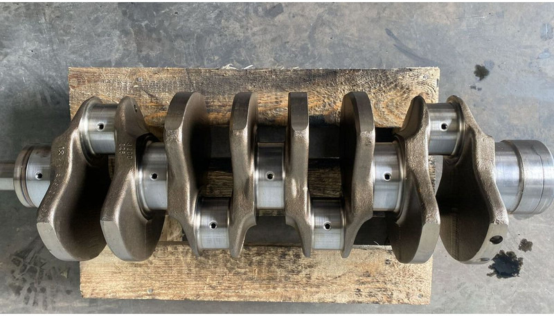 Liebherr D914 - Коленчатый вал: фото 3 Liebherr D914 - Коленчатый вал: фото 3