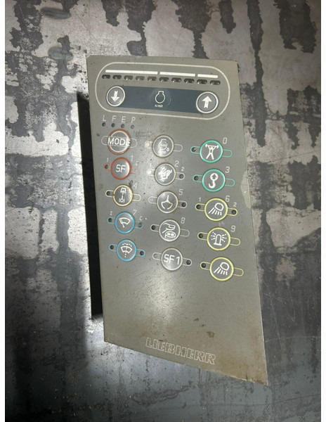 Liebherr - Приборная панель: фото 1 Liebherr - Приборная панель: фото 1