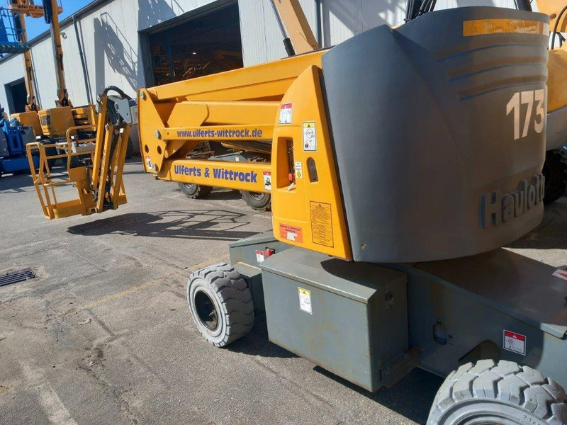 Haulotte HA 15 IP - Коленчатый подъемник: фото 4 Haulotte HA 15 IP - Коленчатый подъемник: фото 4