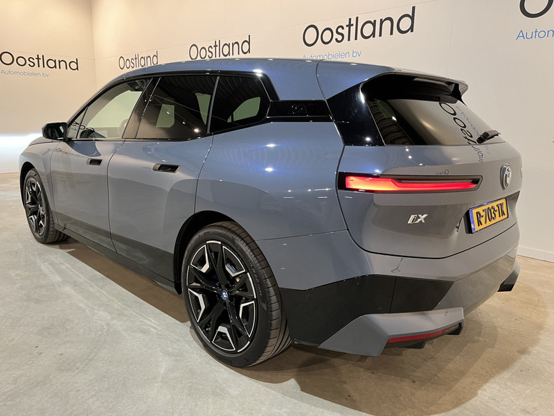 BMW iX xDrive40 High Executive 77 kWh / Luchtvering / Pano / Harman Kardon / Trekhaak / Sportpakket / 27.750 KM !! - Внедорожник: фото 4 BMW iX xDrive40 High Executive 77 kWh / Luchtvering / Pano / Harman Kardon / Trekhaak / Sportpakket / 27.750 KM !! - Внедорожник: фото 4