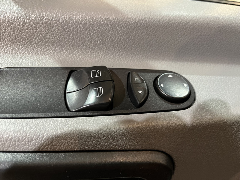 Цельнометаллический фургон Mercedes-Benz Sprinter 314 CDI L2H2 Automaat / Euro 6 / Servicebus  / Bott inrichting / 220V / Airco /: фото 15