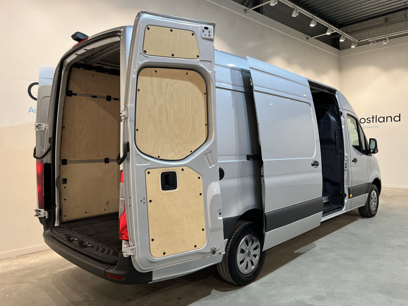 Mercedes-Benz Sprinter 314 CDI L3H2 RWD / Euro 6 / Airco / CarPlay / Camera / Navigatie / 33.000 KM !! / BPM VRIJ !! - Цельнометаллический фургон: фото 2 Mercedes-Benz Sprinter 314 CDI L3H2 RWD / Euro 6 / Airco / CarPlay / Camera / Navigatie / 33.000 KM !! / BPM VRIJ !! - Цельнометаллический фургон: фото 2