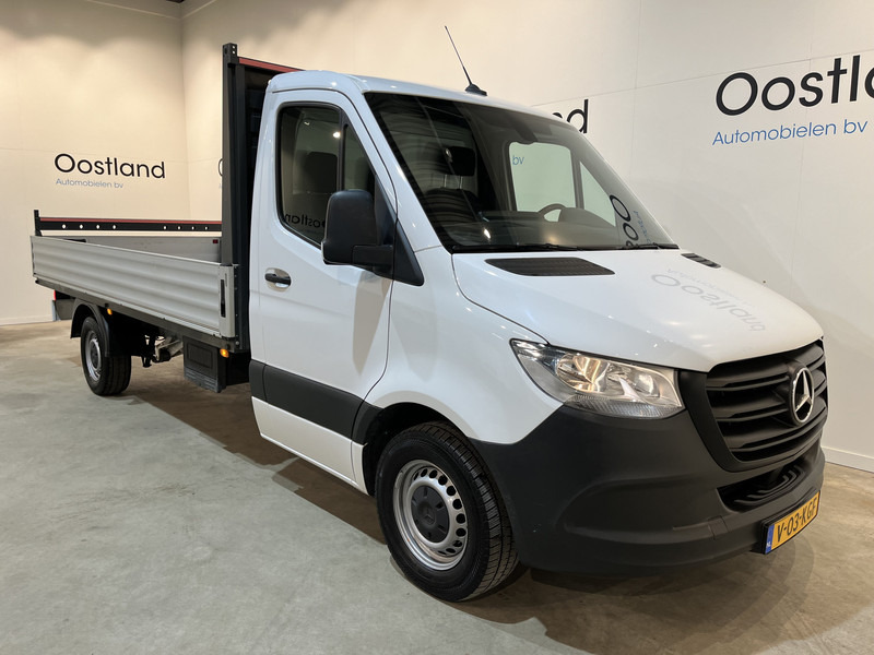 Малотоннажный бортовой грузовик Mercedes-Benz Sprinter 315 CDI L3 RWD Open Laadbak / Euro 6 / Airco / MBUX / CarPlay / Navigatie / 3-Zits / 75.200 KM !! / BPM VRIJ !!: фото 14