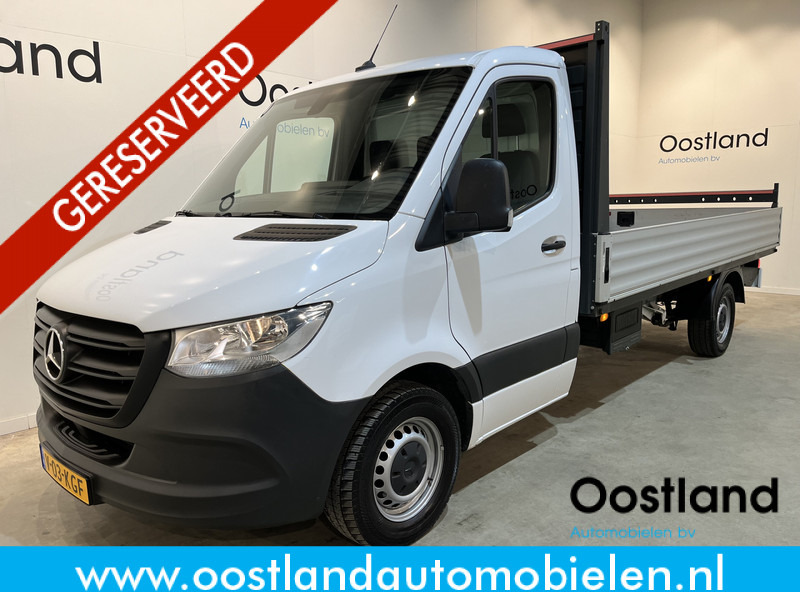 Mercedes-Benz Sprinter 315 CDI L3 RWD Open Laadbak / Euro 6 / Airco / MBUX / CarPlay / Navigatie / 3-Zits / 75.200 KM !! / BPM VRIJ !! - Малотоннажный бортовой грузовик: фото 1 Mercedes-Benz Sprinter 315 CDI L3 RWD Open Laadbak / Euro 6 / Airco / MBUX / CarPlay / Navigatie / 3-Zits / 75.200 KM !! / BPM VRIJ !! - Малотоннажный бортовой грузовик: фото 1