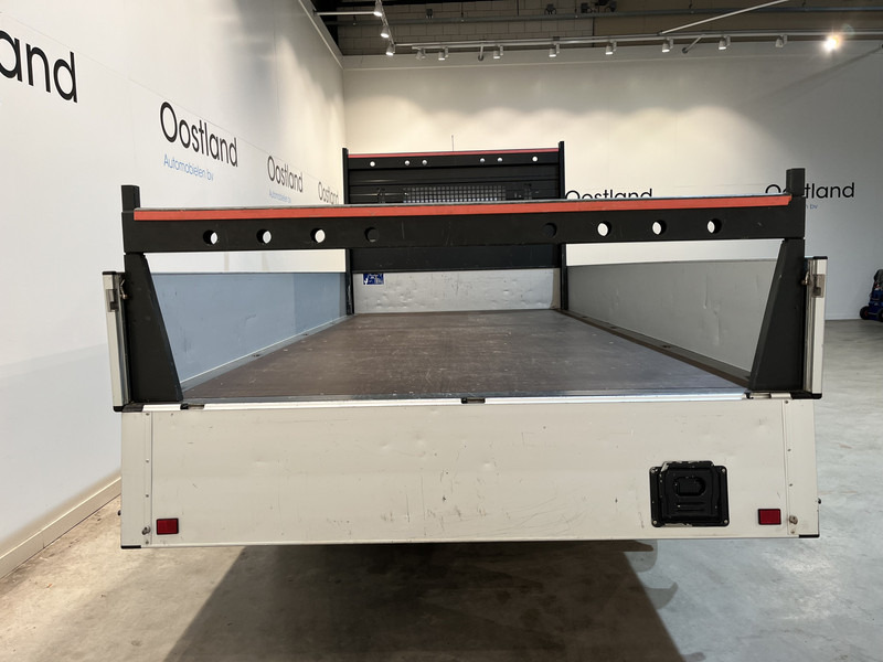 Малотоннажный бортовой грузовик Mercedes-Benz Sprinter 315 CDI L3 RWD Open Laadbak / Euro 6 / Airco / MBUX / CarPlay / Navigatie / 3-Zits / 75.200 KM !! / BPM VRIJ !!: фото 12