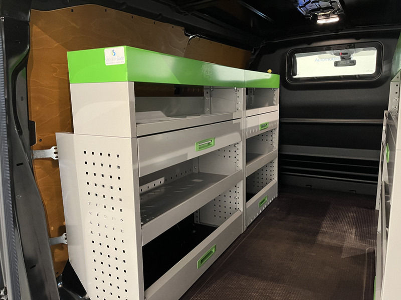 Легковой фургон, Электрический фургон Peugeot e-Expert L2 Premium 75 kWh Servicebus / Van den Born Inrichting / 100% Elektrisch / Airco / Camera / Cruise Control / Navigatie / CarPlay / 12.400 KM !!: фото 9