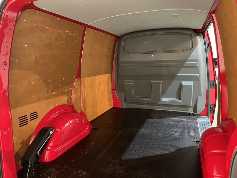 Легковой фургон Volkswagen Transporter 2.0 TDI L1H1 150 PK Automaat / Airco / Cruise Control / CarPlay / PDC / Trekhaak / Klep: фото 10