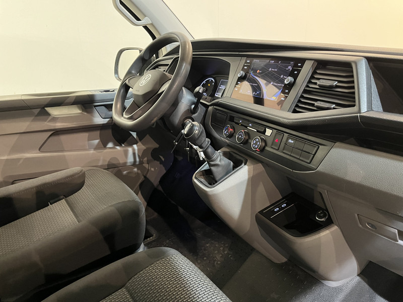 Volkswagen Transporter 2.0 TDI L1H1 Servicebus / Sortimo Inrichting / Euro 6 / Schuifdeur L + R / Airco / Cruise Control / CarPlay / PDC / Navigatie / 3-Zits / BPM VRIJ !! - Легковой фургон: фото 3 Volkswagen Transporter 2.0 TDI L1H1 Servicebus / Sortimo Inrichting / Euro 6 / Schuifdeur L + R / Airco / Cruise Control / CarPlay / PDC / Navigatie / 3-Zits / BPM VRIJ !! - Легковой фургон: фото 3