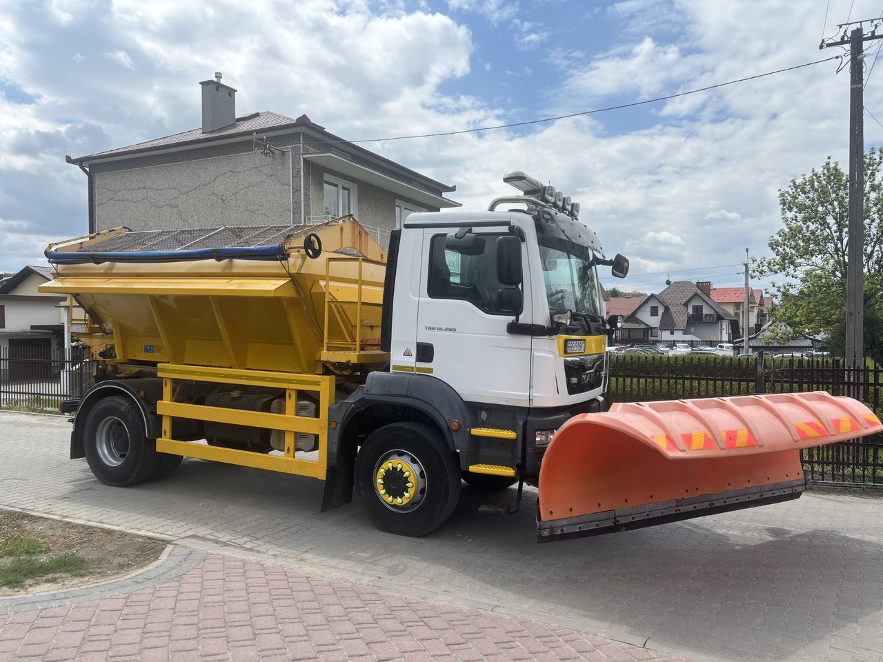 MAN TGM 18.290 4X4BB GRITTER/SPREADER PLOUGH ECON - Снегоуборочная машина: фото 2 MAN TGM 18.290 4X4BB GRITTER/SPREADER PLOUGH ECON - Снегоуборочная машина: фото 2