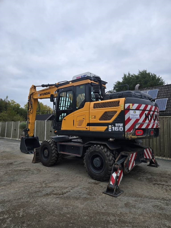 Hyundai HW 160 - Колёсный экскаватор: фото 2 Hyundai HW 160 - Колёсный экскаватор: фото 2