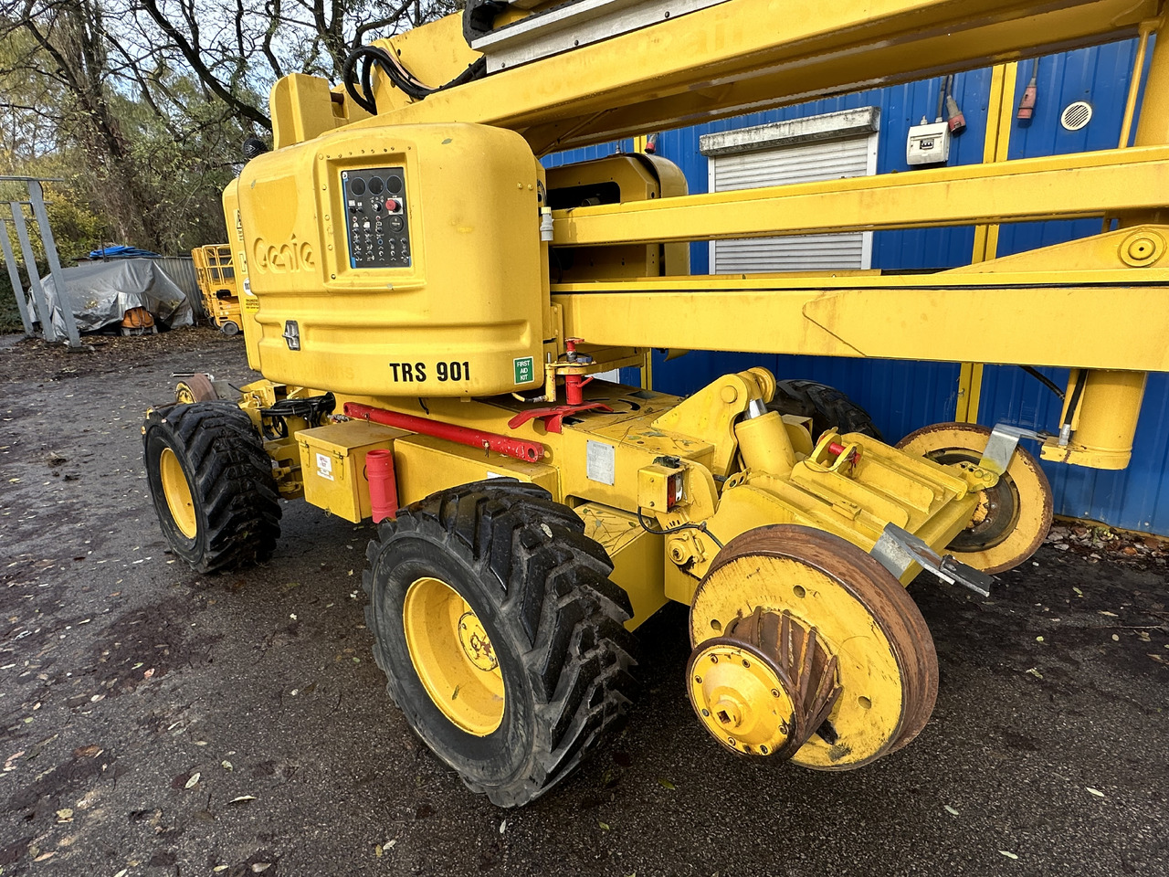GENIE REXQUOTE Accessrailer Z60/34 railroad boom lift cherry picker mewp - Коленчатый подъемник: фото 4 GENIE REXQUOTE Accessrailer Z60/34 railroad boom lift cherry picker mewp - Коленчатый подъемник: фото 4