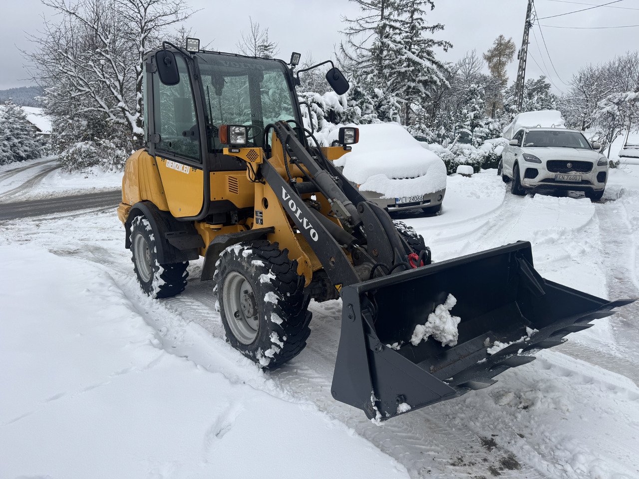 Volvo L20B L20 5t low mth - Колёсный погрузчик: фото 4 Volvo L20B L20 5t low mth - Колёсный погрузчик: фото 4