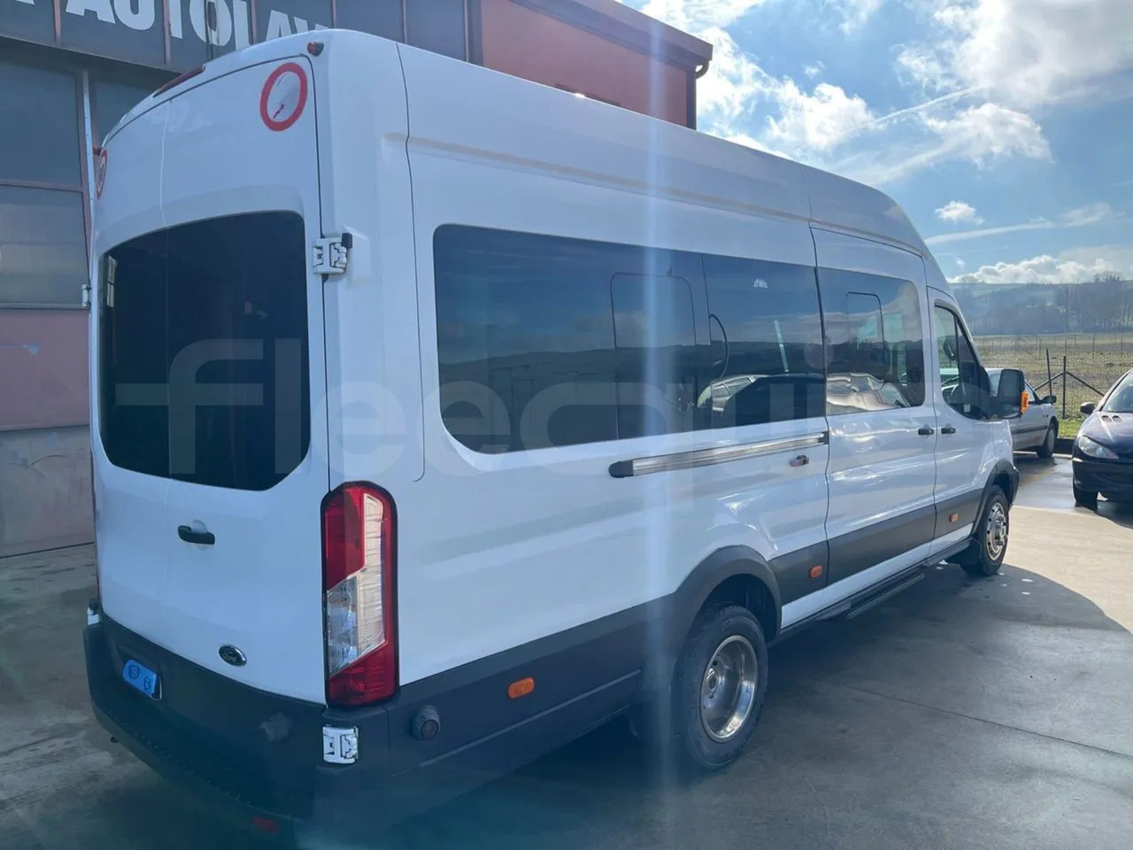 Микроавтобус, Пассажирский фургон Ford Transit: фото 6 Микроавтобус, Пассажирский фургон Ford Transit: фото 6