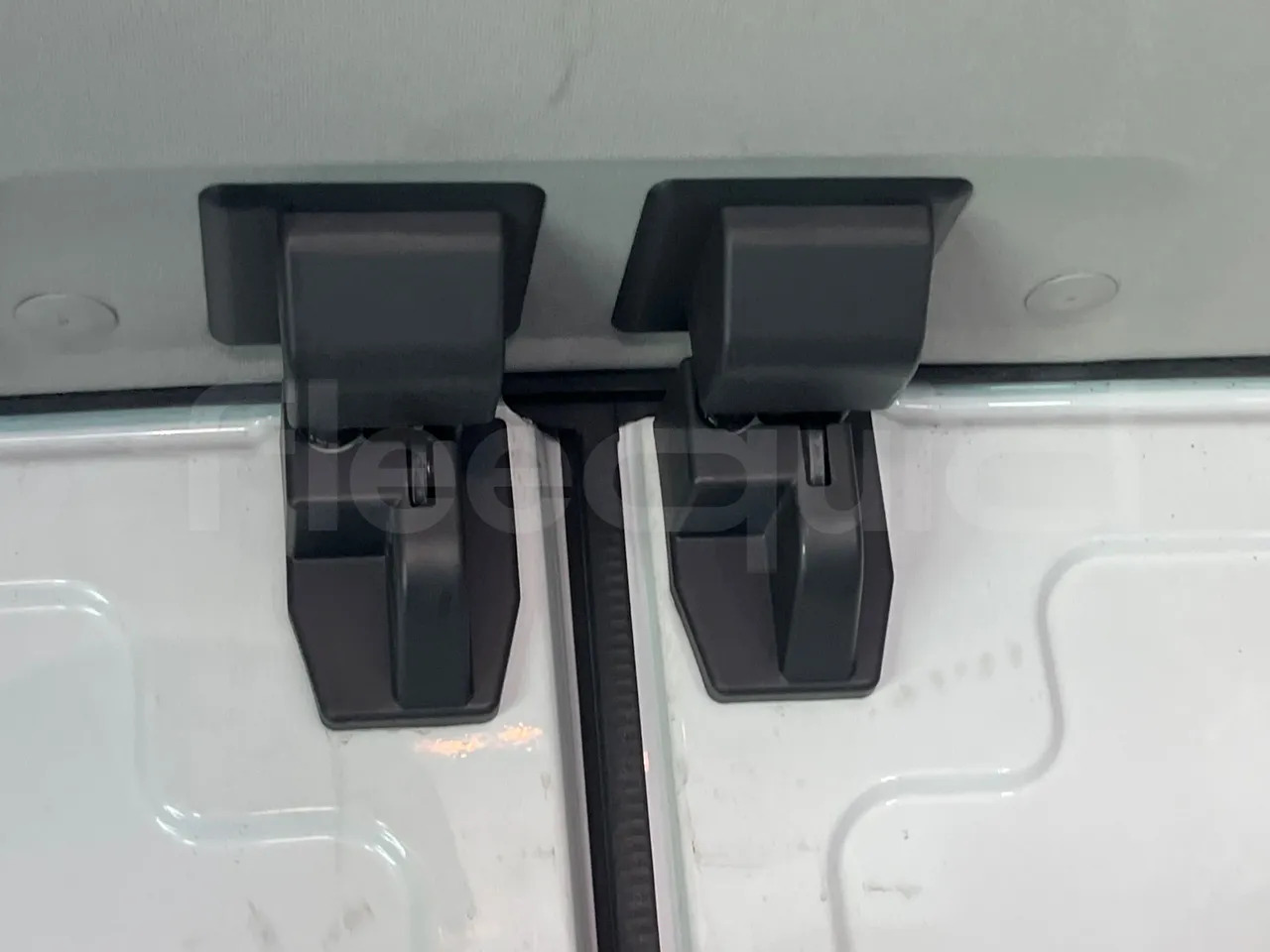 Микроавтобус, Пассажирский фургон Ford Transit: фото 50 Микроавтобус, Пассажирский фургон Ford Transit: фото 50