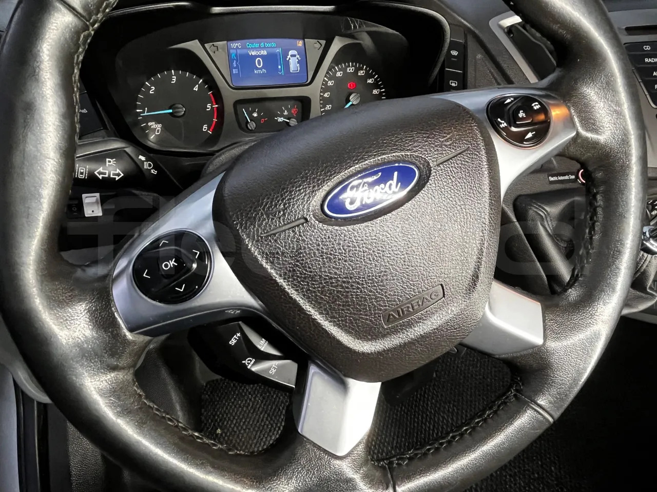 Микроавтобус, Пассажирский фургон Ford Transit: фото 39 Микроавтобус, Пассажирский фургон Ford Transit: фото 39