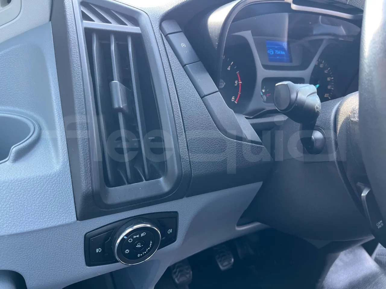 Микроавтобус, Пассажирский фургон Ford Transit: фото 35 Микроавтобус, Пассажирский фургон Ford Transit: фото 35