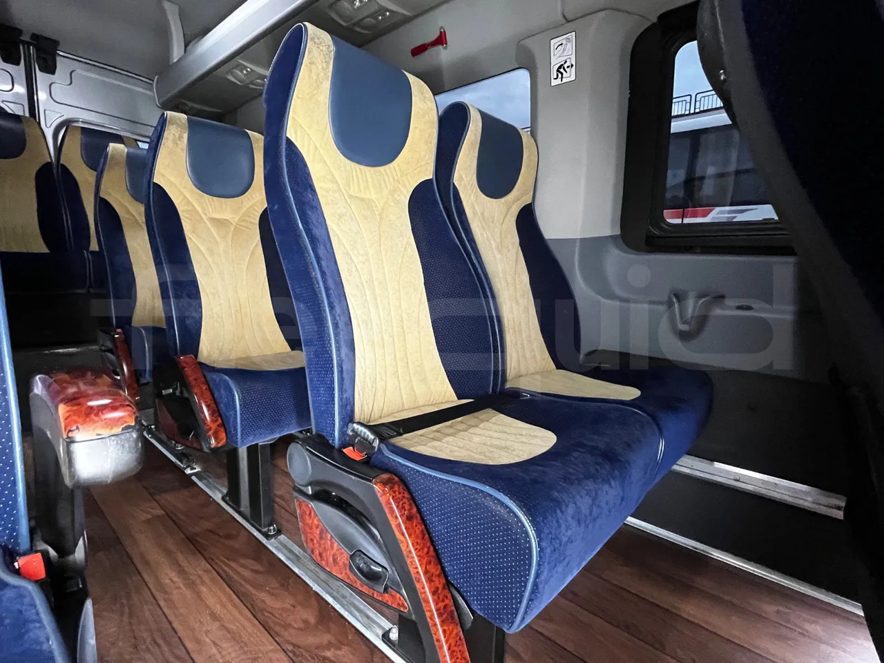 Микроавтобус, Пассажирский фургон Ford Transit: фото 40 Микроавтобус, Пассажирский фургон Ford Transit: фото 40