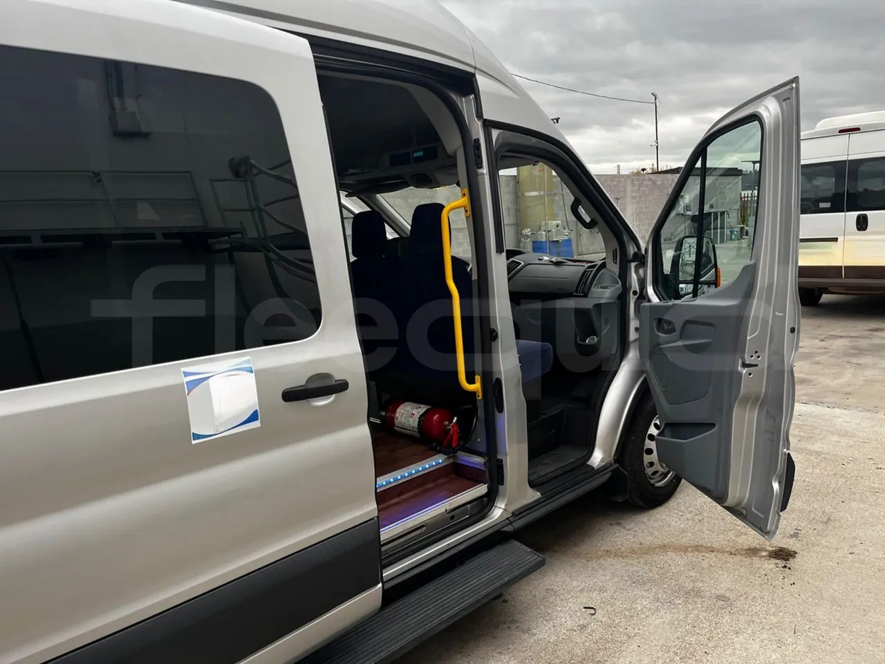 Микроавтобус, Пассажирский фургон Ford Transit: фото 16 Микроавтобус, Пассажирский фургон Ford Transit: фото 16