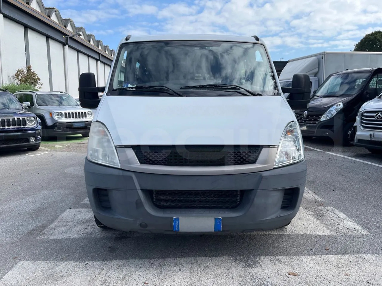 Iveco Daily - Микроавтобус, Пассажирский фургон: фото 2 Iveco Daily - Микроавтобус, Пассажирский фургон: фото 2