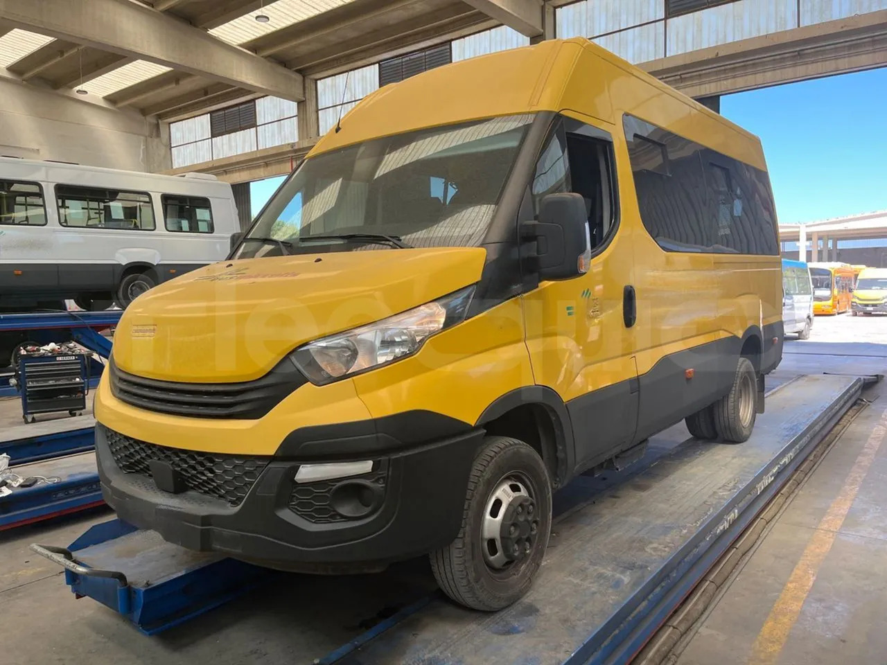 Iveco Daily - Школьный автобус: фото 4 Iveco Daily - Школьный автобус: фото 4
