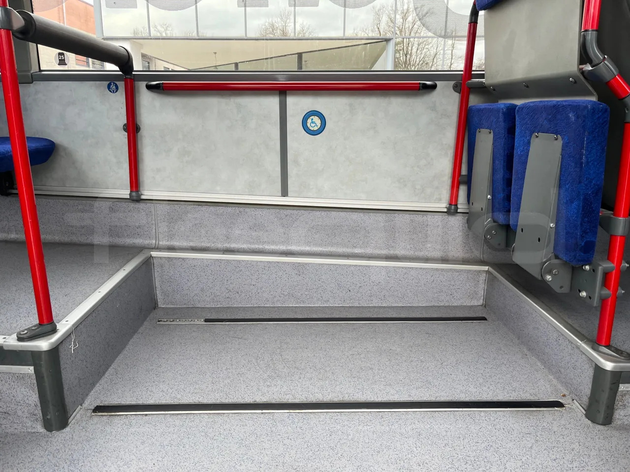 Городской автобус Mercedes-Benz Integro: фото 34